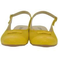 Topánky Žena Sandále John-C Dámske žlté sandále EVELINE žltá