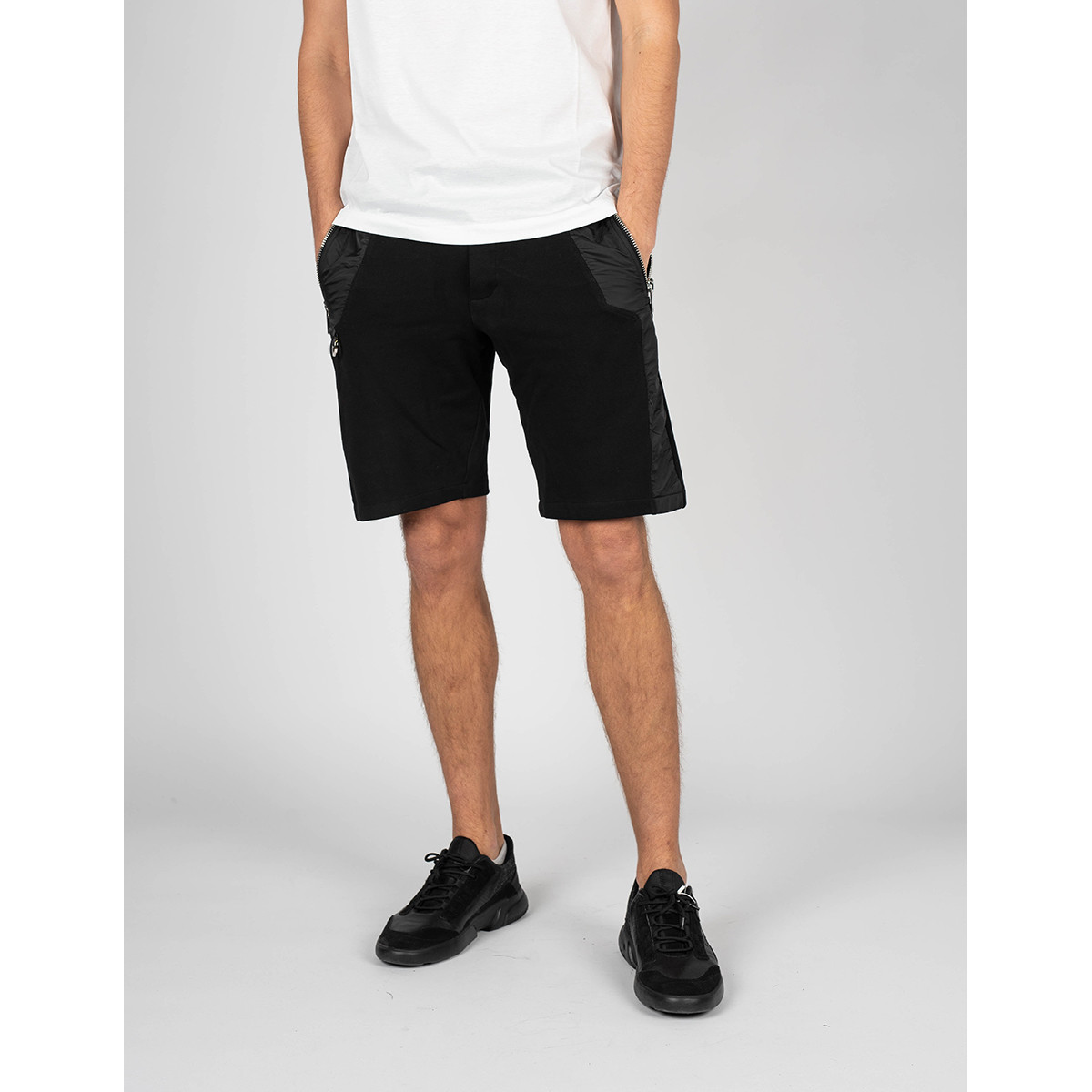 Oblečenie Muž Šortky a bermudy Les Hommes LKJ501 756A | Short Sweatpants in Mercerized Cotton Čierna