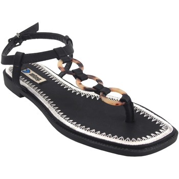 Topánky Žena Univerzálna športová obuv MTNG Dámske sandále MUSTANG 50672 čierne Čierna