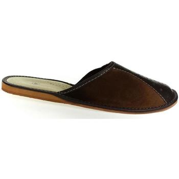 Topánky Muž Papuče John-C Pánske kožené hnedé papuče GIGI Hnedá