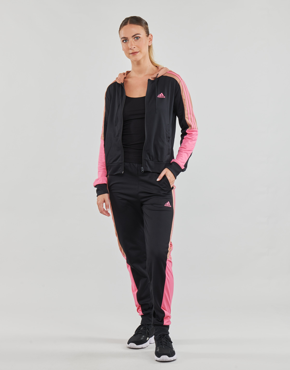 Oblečenie Žena Súpravy vrchného oblečenia Adidas Sportswear BOLDBLOCK TS Čierna / Ružová