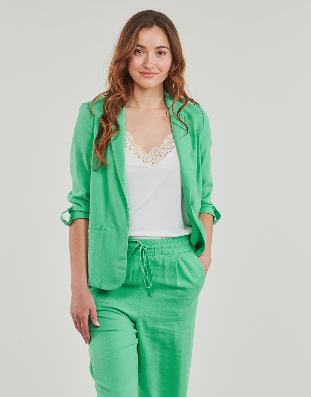 Oblečenie Žena Saká a blejzre Vero Moda VMJESMILO  Zelená