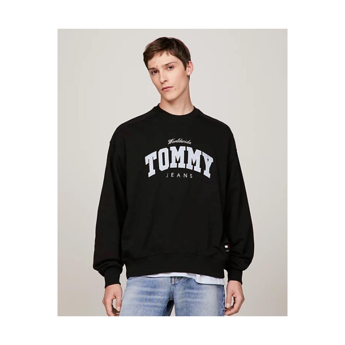 Oblečenie Muž Mikiny Tommy Hilfiger DM0DM18386BDS Čierna