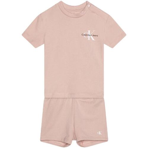 Oblečenie Dievča Vetrovky a bundy Windstopper Calvin Klein Jeans  Ružová