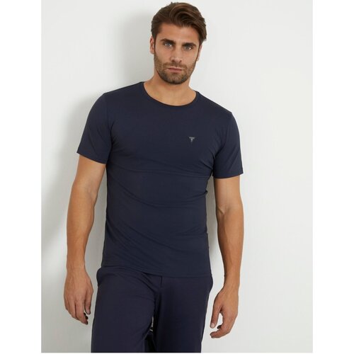Oblečenie Muž Tričká s krátkym rukávom Guess M3YI45 KBS60 Modrá
