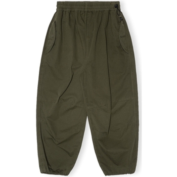 Oblečenie Muž Nohavice Revolution Parachute Trousers 5883 - Army Zelená