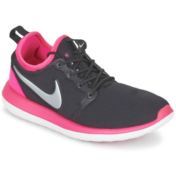 Topánky Dievča Nízke tenisky Nike ROSHE TWO JUNIOR Čierna / Ružová