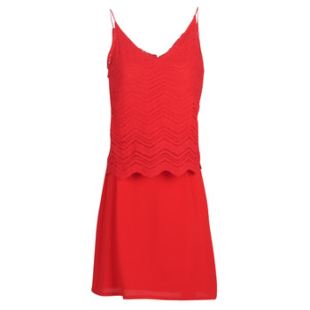 Oblečenie Žena Krátke šaty Betty London KULIA Červená